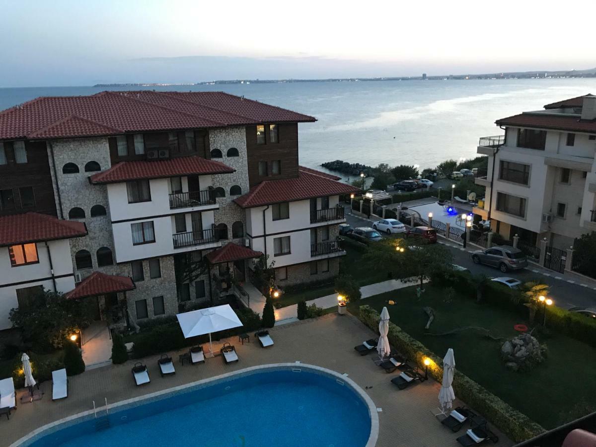 Bademite Residence Apartments Светий Влас Екстер'єр фото